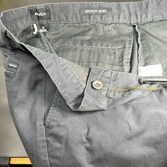 RVCA BLACK MENS “DAY-SHIFT CHINOS” SHORTS - Picture 5 of 11